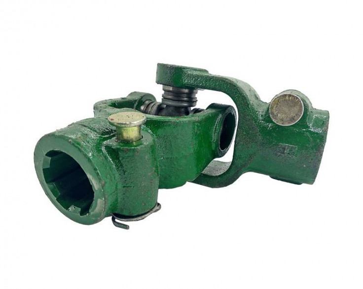 Шарнир карданный с/х, 052.АК-160 (шлиц 6 х шлиц 8, крестовина 28х73) Шарнир карданный с/х, 052.АК-160 (шлиц 6 х шлиц 8, крестовина 28х73)