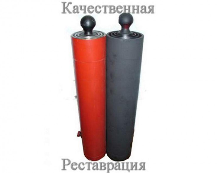 Гидроцилиндр подъема прицепа 2ПТС-4 с шарами (3-х штоковый, реставрирований) Гидроцилиндр подъема прицепа 2ПТС-4 с шарами (3-х штоковый, реставрирований)