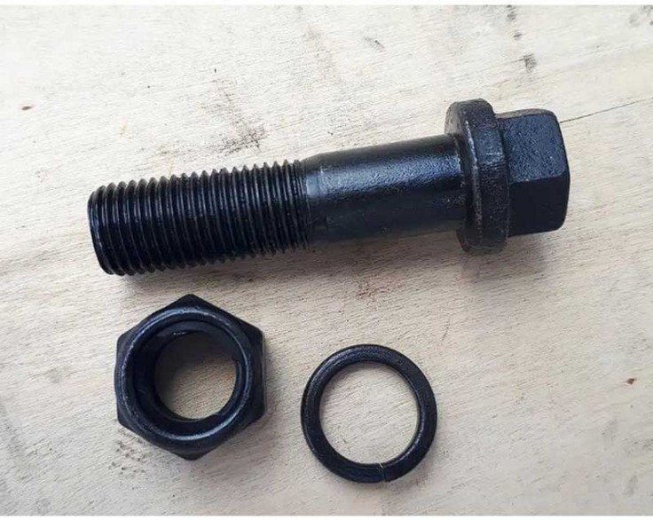 Болт карданного валу з гайкою (М 14х1,5х50) (853063) Болт карданного валу з гайкою (М 14х1,5х50) (853063)