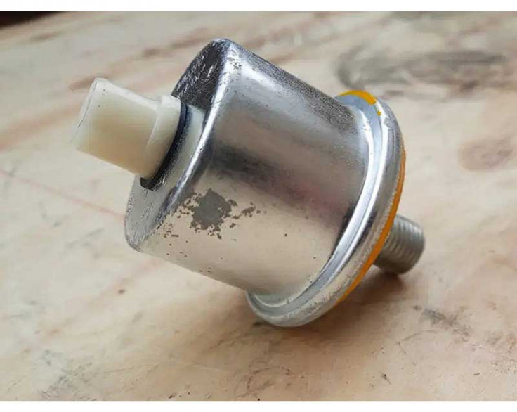 Датчик тиску масла (МАЗ,КамАЗ) Датчик тиску масла (МАЗ,КамАЗ)