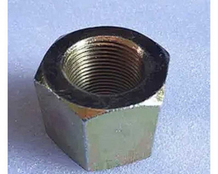 Гайка драбини задньої 10 тн (М27х2 Н = 32) 374650 Гайка драбини задньої 10 тн (М27х2 Н = 32) 374650