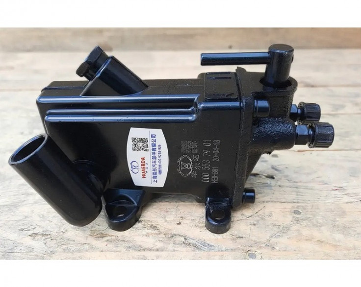 Насос механизма опрокидывания кабины КАМАЗ 6520, 4310, Mercedes (0005537901) Насос механизма опрокидывания кабины КАМАЗ 6520, 4310, Mercedes (0005537901)