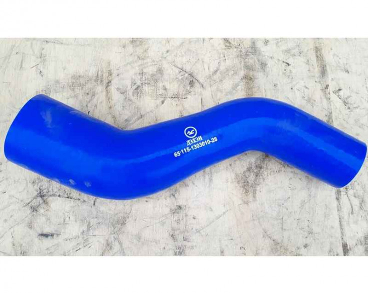 Патрубок відвідний Камаз кривий (L-320 мм, d1-40 мм, d2-60 мм) помаранчевий СИЛІКОН Патрубок відвідний Камаз кривий (L-320 мм, d1-40 мм, d2-60 мм) помаранчевий СИЛІКОН