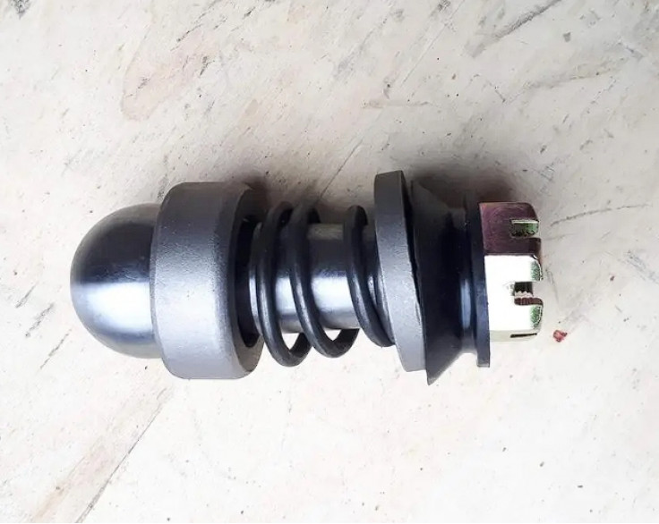 Ремкомплект рулевой тяги Камаз (палец гайка вкладыши упруг, пыльник) Ремкомплект рулевой тяги Камаз (палец гайка вкладыши упруг, пыльник)