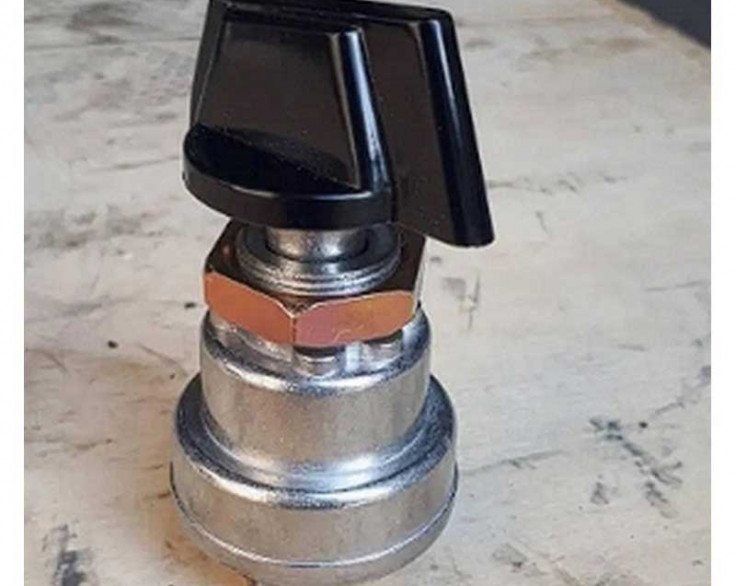 Вимикач керування підйомом платформи Вимикач керування підйомом платформи