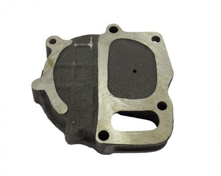 Крышка нижняя водяного насоса СМД 18-22 Крышка нижняя водяного насоса СМД 18-22