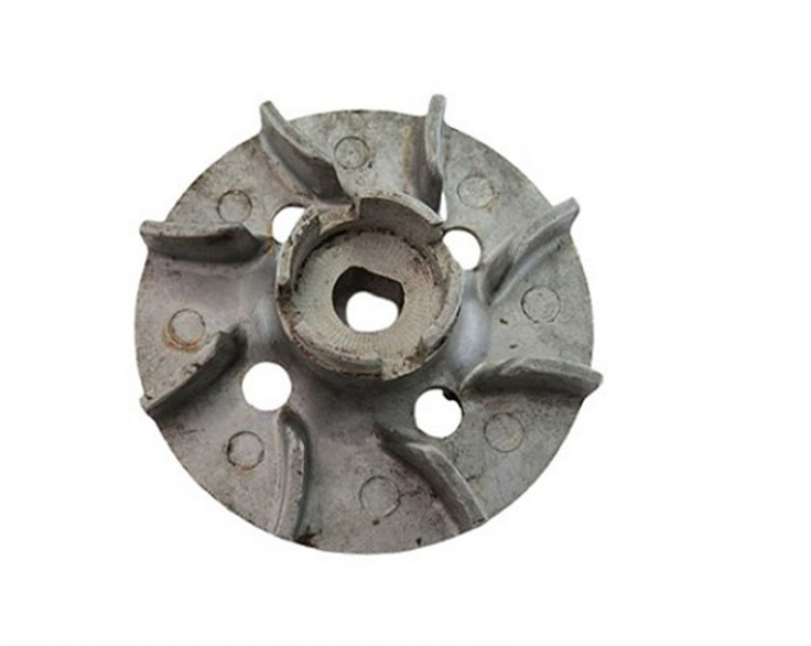 Крыльчатка водяного насоса ЗиЛ алюминий Крыльчатка водяного насоса ЗиЛ алюминий