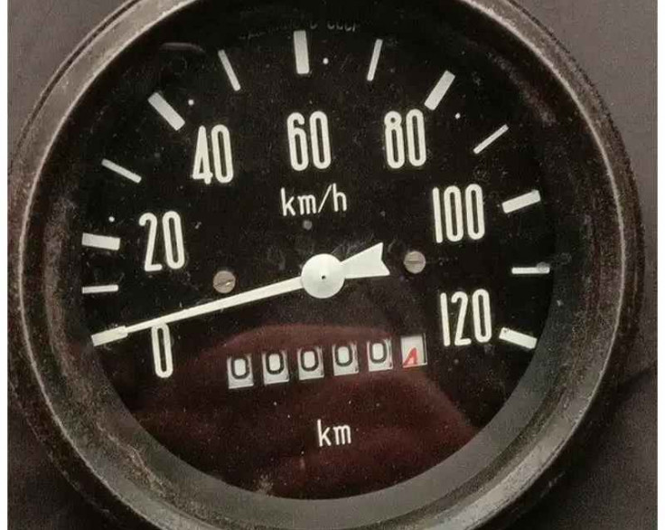 Спідометр ЗіЛ 130 (аналог 16.3802 діаметр кожуха 105) Спідометр ЗіЛ 130 (аналог 16.3802 діаметр кожуха 105)