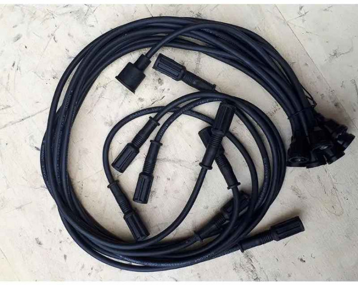 Дроти високої напруги з накінцівьям 9 шт Дроти високої напруги з накінцівьям 9 шт