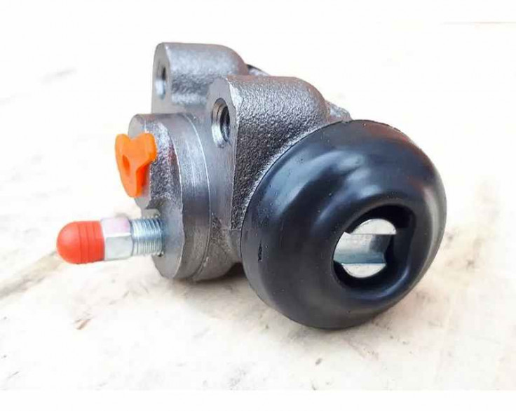 Цилиндр тормозной задний (Волга, Газель) под штуцер ф10мм Цилиндр тормозной задний (Волга, Газель) под штуцер ф10мм