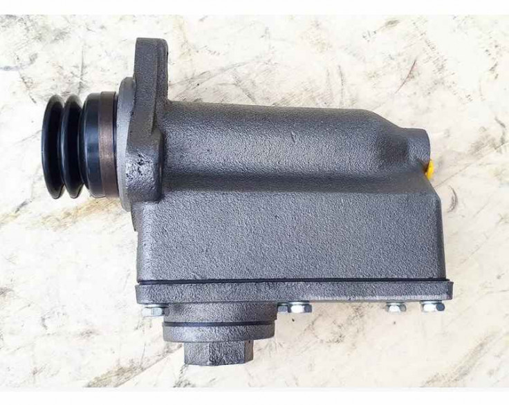 Цилиндр тормозной главный (Торцовый крепеж) Цилиндр тормозной главный (Торцовый крепеж)