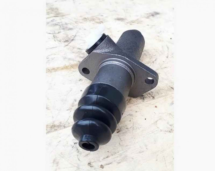 Циліндр зчеплення МАЗ (підпедальний) Циліндр зчеплення МАЗ (підпедальний)