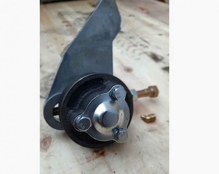 Устройство натяжное ремня компрессора МАЗ в сборе Устройство натяжное ремня компрессора МАЗ в сборе