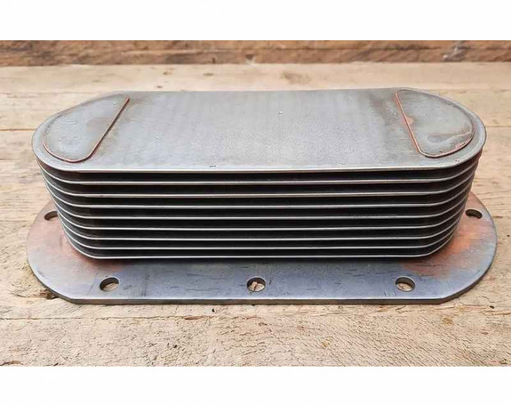 Радиатор отопителя МАЗ (элемент теплообменника) (9 секций) Радиатор отопителя МАЗ (элемент теплообменника) (9 секций)