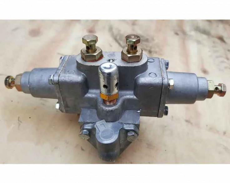 Разделитель воздуха МАЗ в сборе Разделитель воздуха МАЗ в сборе