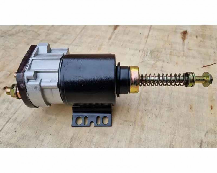 Реле втягивающего стартера МАЗ Реле втягивающего стартера МАЗ