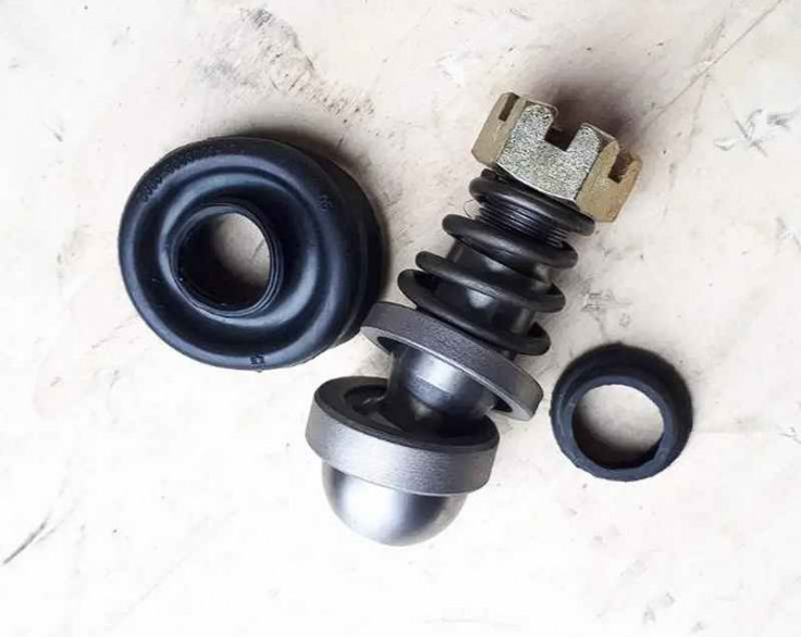 Ремкомплект рулевой тяги СуперМАЗ (палец гайка вкладыши упруг, пыльник) Ремкомплект рулевой тяги СуперМАЗ (палец гайка вкладыши упруг, пыльник)