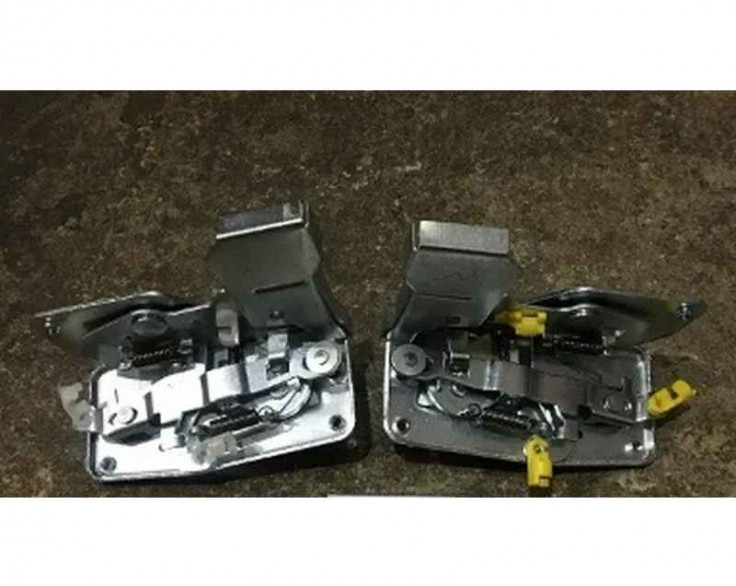 Замки дверей к-т (правый левый) МАЗ Замки дверей к-т (правый левый) МАЗ