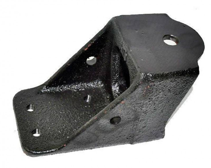 Кронштейн кабины МТЗ УК передний правый Кронштейн кабины МТЗ УК передний правый