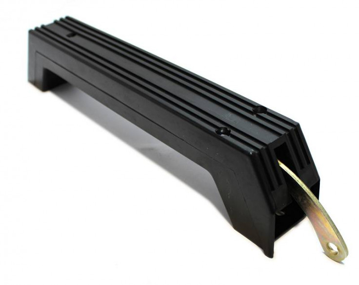 Ручка двери с фиксатором МТЗ унифицированая (производство МТЗ) Ручка двери с фиксатором МТЗ унифицированая (производство МТЗ)