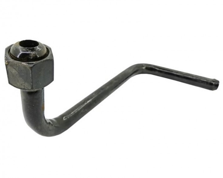 Маслопровод масляного радиатора МТЗ (короткий) Маслопровод масляного радиатора МТЗ (короткий)