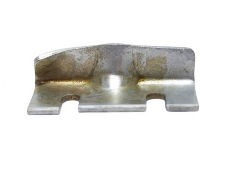 Кронштейн фіксатора рамки задньої кабіни МТЗ Кронштейн фіксатора рамки задньої кабіни МТЗ