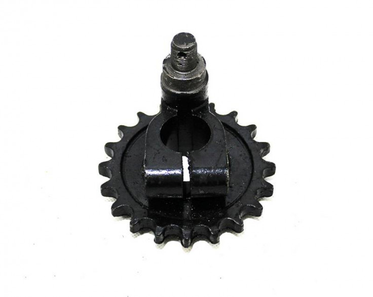 Кривошип Нива СК-5М (Эксцентрик) со звездочкой на 18 зубов под 206 подшипник Кривошип Нива СК-5М (Эксцентрик) со звездочкой на 18 зубов под 206 подшипник