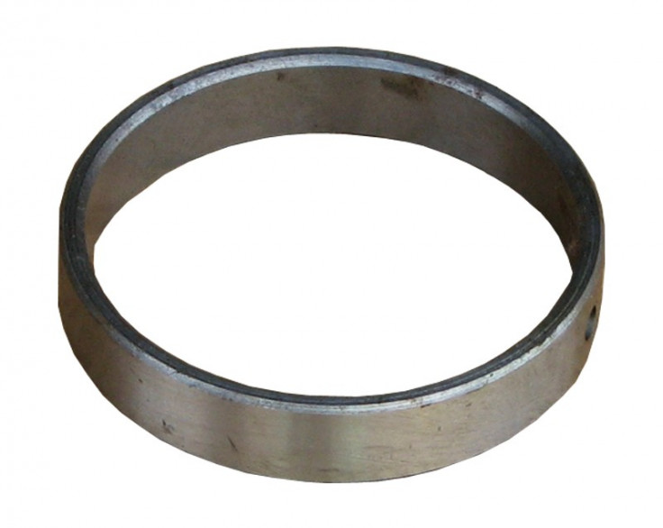 Стакан подшипника вторичного вала нижний Т-150 (вр-во ХТЗ) Стакан подшипника вторичного вала нижний Т-150 (вр-во ХТЗ)