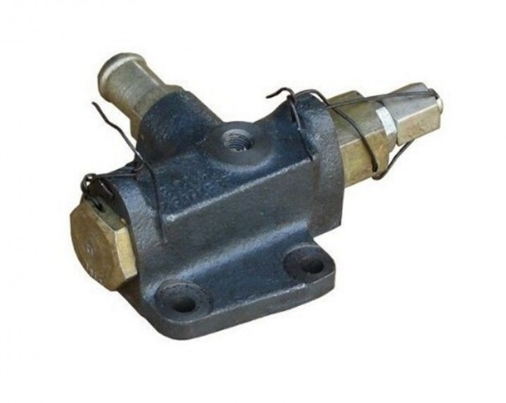 Розподільник перепускний Т-150 у зборі "літак" Новий Розподільник перепускний Т-150 у зборі "літак" Новий