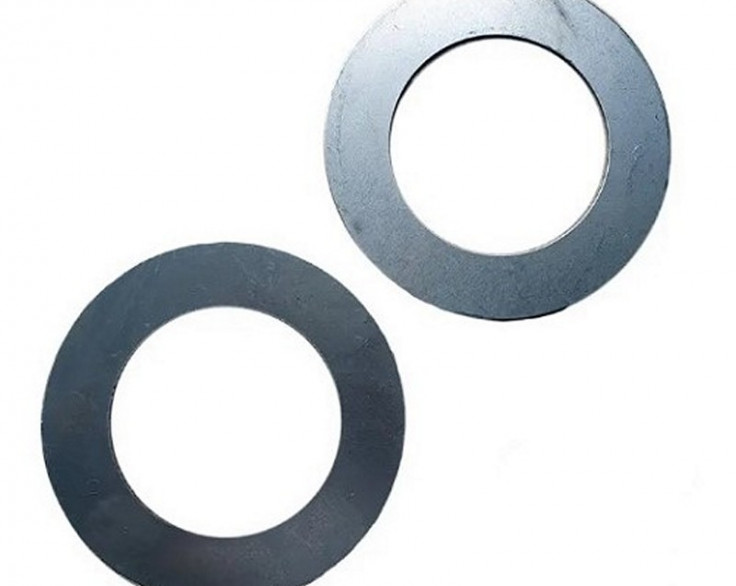 Шайба маслоотражающая 155.37.229 (Т-150) первичного вала КПП (большая) Шайба маслоотражающая 155.37.229 (Т-150) первичного вала КПП (большая)