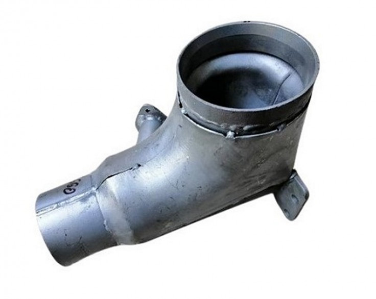 Труба выхлопная Т-150 "колено" Труба выхлопная Т-150 "колено"