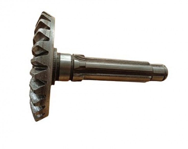 Вал-шестерня реверса Т-25 валик главной передачи z=29 Вал-шестерня реверса Т-25 валик главной передачи z=29