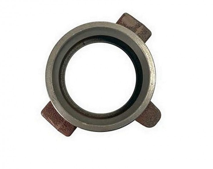 Корпус отводки Т-25, Т-16, 3 уха (под подшипник 9588217) Корпус отводки Т-25, Т-16, 3 уха (под подшипник 9588217)